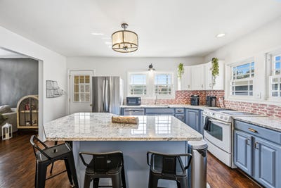 /international/us/804-s-hillcrest-dr-colfax-wa-110119610712/
