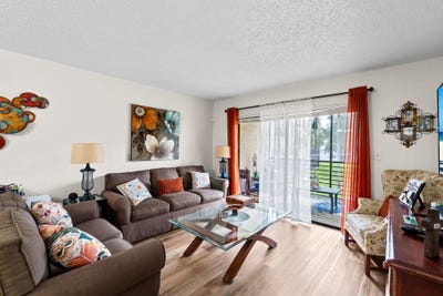 /international/us/6095-n-sabal-palm-boulevard-tamarac-fl-110108816161/