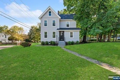 /international/us/191-west-street-closter-nj-110120094387/