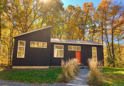 /international/us/30-old-e-road-wallkill-ny-110109887961/