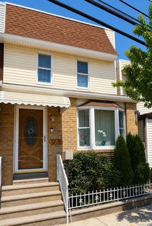 /international/us/7215-juniper-valley-road-middle-village-ny-110105191753/