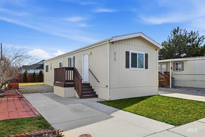 /international/us/2710-n-pilgrim-lane-boise-id-110108666903/