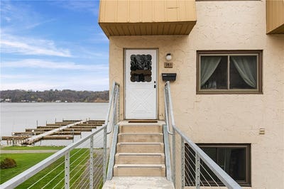 /international/us/351-bay-village-drive-rochester-ny-110107399087/