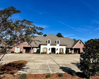 /international/us/302-highland-park-cove-lot-a-ridgeland-ms-110103650356/