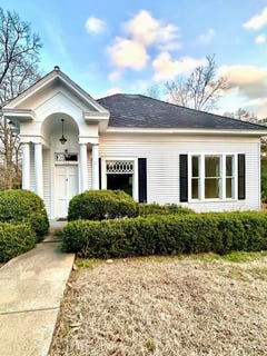 /international/us/42-w-harris-street-cuthbert-ga-110105918206/