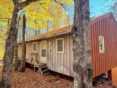 /international/us/715-n-groton-road-groton-nh-110102228393/