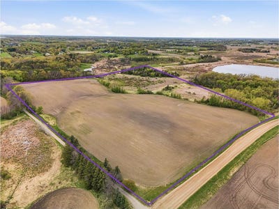 /international/us/6233-willow-drive-corcoran-mn-110105388681/