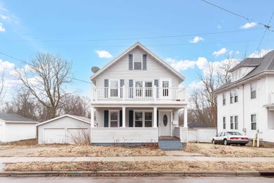 /international/us/1033-vernon-street-stoughton-wi-110097109743/