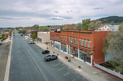 /international/us/120-north-1st-street-raton-nm-110108606578/