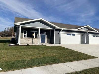 /international/us/742-9th-street-columbus-ne-110099449621/