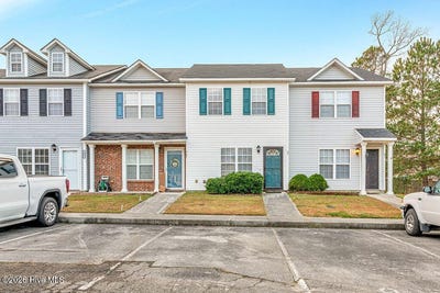 /international/us/909-timberlake-trail-jacksonville-nc-110106058984/