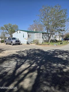 /international/us/3716-cypress-street-silver-springs-nv-110108202083/