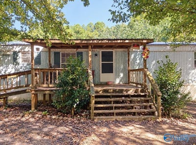 /international/us/144-anita-drive-gadsden-al-110110356397/