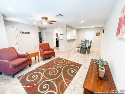/international/us/218-cook-st-brackettville-tx-110092239099/