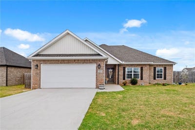 /international/us/924-laux-lane-pea-ridge-ar-110107071179/