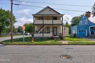 /international/us/29-smith-street-glens-falls-ny-110119687868/