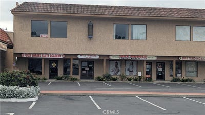 /international/us/5030-katella-los-alamitos-ca-110106566582/