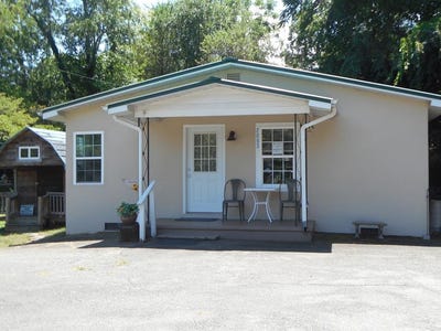 /international/us/2093-highlands-road-franklin-nc-110101072474/?lang=zh-tw
