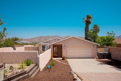 /international/us/9247-navajo-trail-morongo-valley-ca-110107417683/