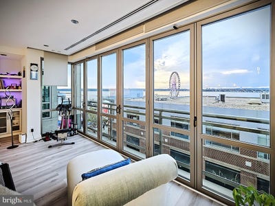/international/us/139-waterfront-street-oxon-hill-md-110110276855/
