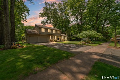 /international/us/228-hilltop-drive-southington-ct-110108541668/