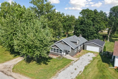 /international/us/304-n-us-highway-69-street-huxley-ia-110110270485/