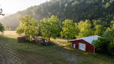 /international/us/farm-road-1090-washburn-mo-110107786605/