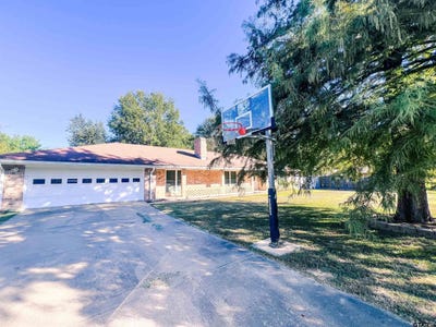 /international/us/648-daingerfield-st-pittsburg-tx-110120626670/