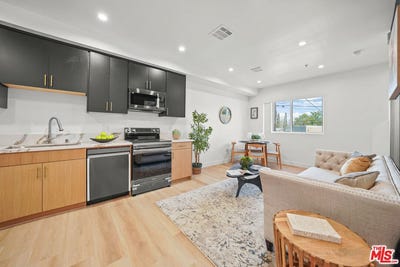 /international/us/4176-willimet-st-los-angeles-ca-110109145072/