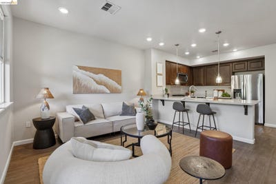 /international/us/722-garden-st-milpitas-ca-110109030592/
