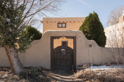 /international/us/106-la-loma-plaza-taos-nm-110098053650/