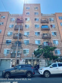 /international/us/43-18-robinson-street-flushing-ny-110099533840/