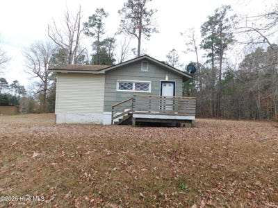 /international/us/240-dogwood-drive-hertford-nc-110108466539/
