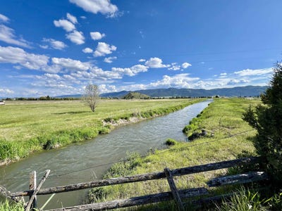 /international/us/tbd-hillside-dr-soda-springs-id-110103126628/