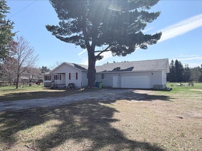 /international/us/1050-w-burdell-road-roscommon-mi-110106038202/