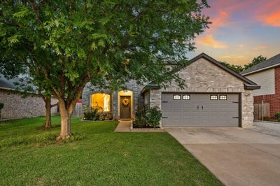 /international/us/2012-collington-drive-roanoke-tx-110108885221/