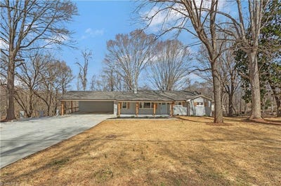 /international/us/334-country-lane-mocksville-nc-110108382503/