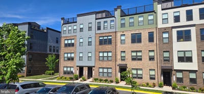 /international/us/20344-newfoundland-square-ashburn-va-110108095179/