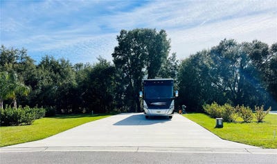 /international/us/4903-se-92nd-blvd-terrace-webster-fl-110089081770/