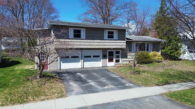 /international/us/104-lakewood-parkway-burlington-vt-110104849754/