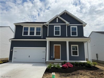 /international/us/422-pheasant-run-elyria-oh-110108662067/