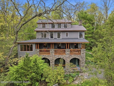 /international/us/223-huckleberry-lane-buck-hill-falls-pa-110108165260/
