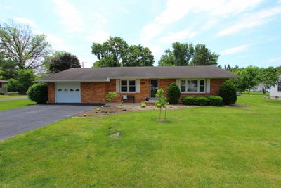 /international/us/410-e-fifer-street-colfax-il-110108475909/