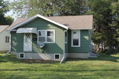 /international/us/209-1st-street-alvord-ia-110119739152/