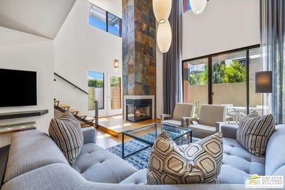 /international/us/747-e-arenas-rd-palm-springs-ca-110098954849/