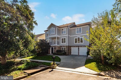 /international/us/904-s-oakland-st-arlington-va-110120485447/