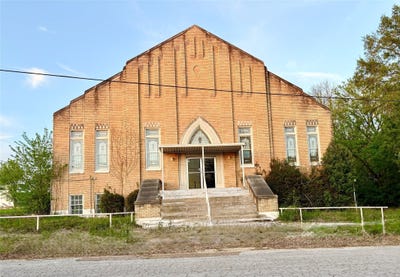 /international/us/201-e-quitman-avenue-gladewater-tx-110108265967/