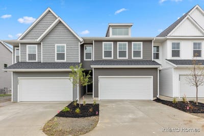 /international/us/3351-kings-river-street-sw-wyoming-mi-110100916673/