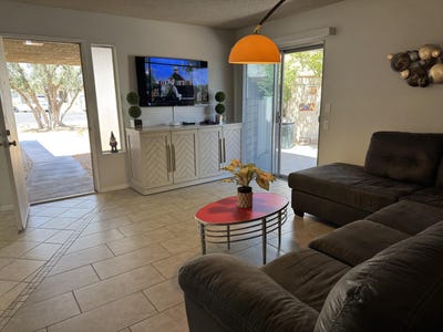 /international/us/1679-sunflower-court-n-palm-springs-ca-110099032324/