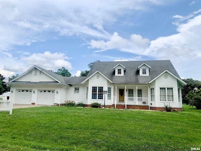 /international/us/312-s-mckinley-street-galatia-il-110100391240/